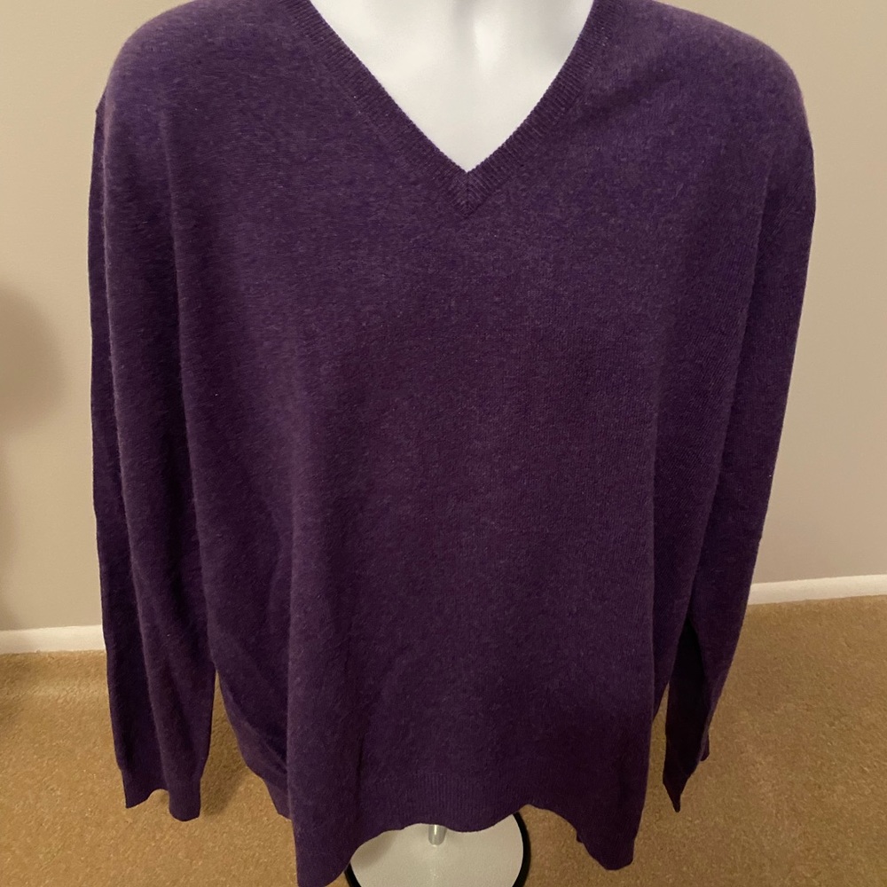 Kenneth Roberts platinum NWT men’s cashmere V neck sweater XL plum color
